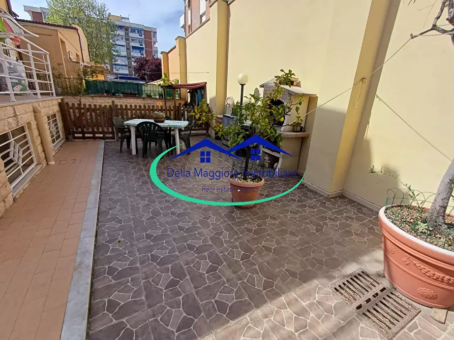Immagine 2 di Casa bifamiliare in vendita  in Via Oberdan Chiesa a Livorno