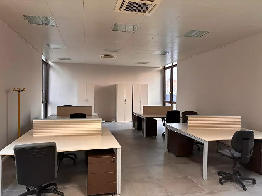 Immagine 8 di Ufficio in affitto  in via Ferdinando Bernini 32 a Parma
