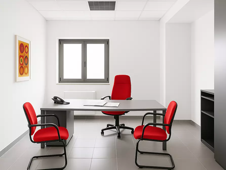 Immagine 3 di Ufficio in affitto  a Parma