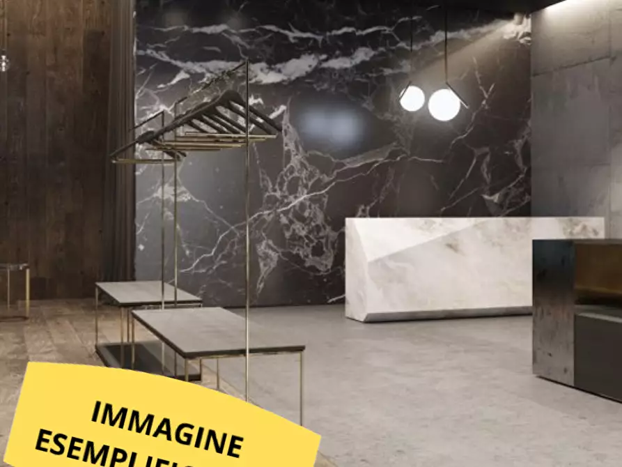 Immagine 7 di Locale commerciale in affitto  a Parma