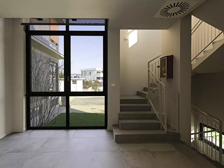 Immagine 2 di Ufficio in affitto  a Parma