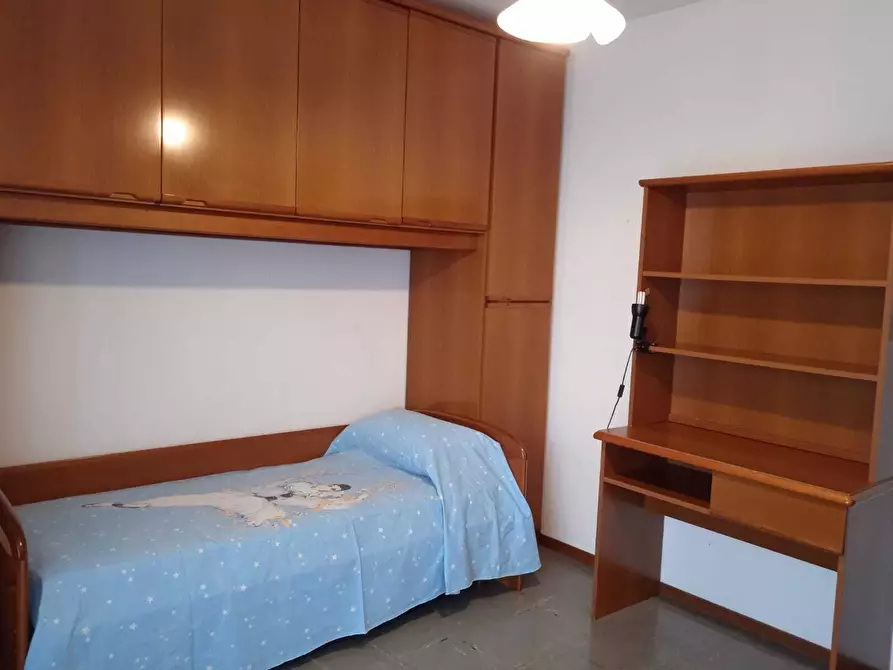 Immagine 8 di Stanza singola in affitto  a Trento