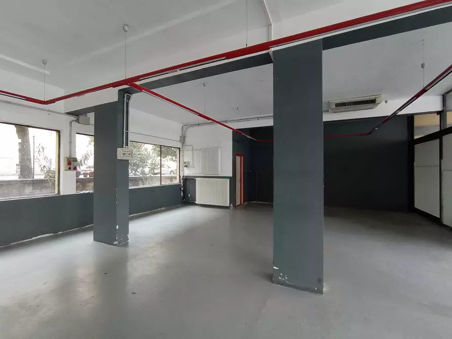 Immagine 9 di Locale commerciale in affitto  in via rosmini 14 a Trento