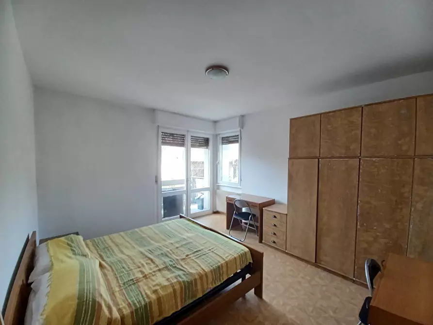 Immagine 10 di Quadrilocale in affitto  a Trento