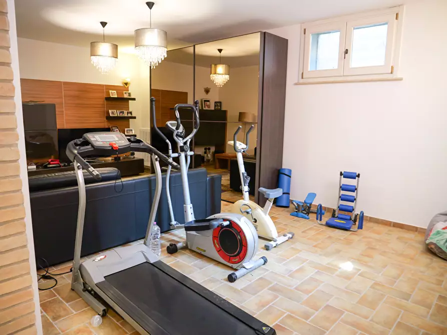 Immagine 41 di Villa in vendita  in Via Passarini a Recanati