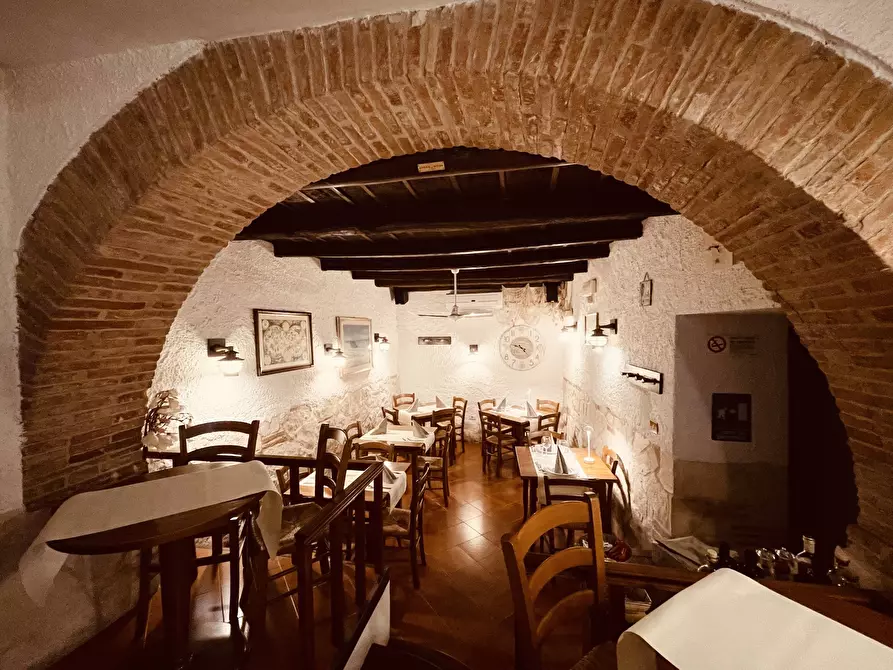Immagine 18 di Bar / Ristorante in vendita  in Via Enrico Cialdini a Sirolo