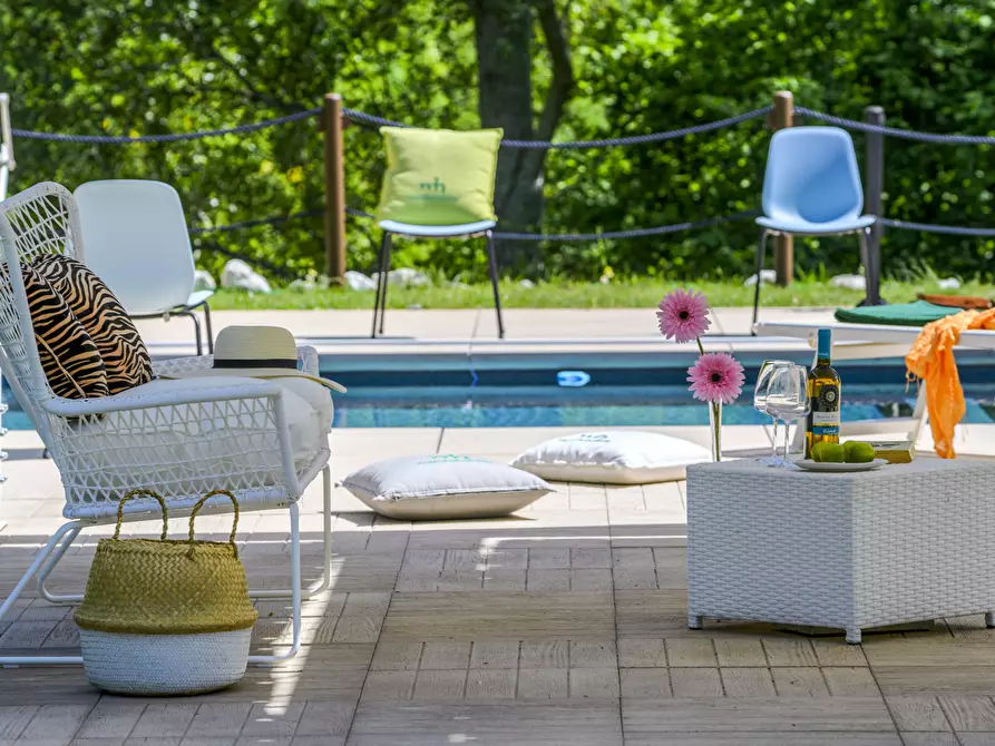 Immagine 29 di Rustico / casale in vendita  in SARNANO a Sarnano