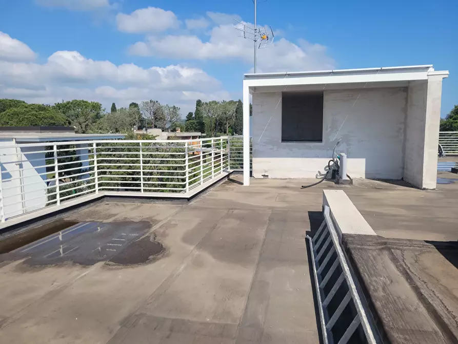 Immagine 8 di Attico in vendita  in Viale Villa eugenia snc a Civitanova Marche