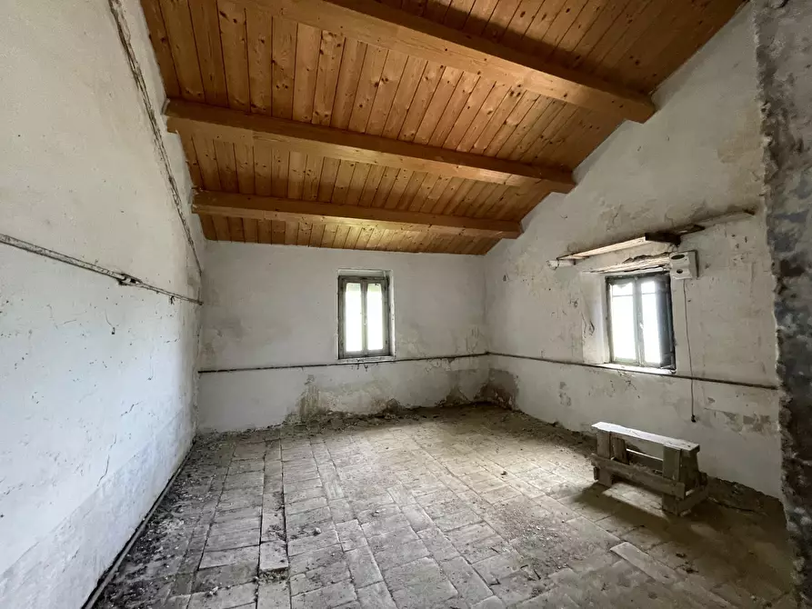 Immagine 3 di Rustico / casale in vendita  in Offagna a Ancona