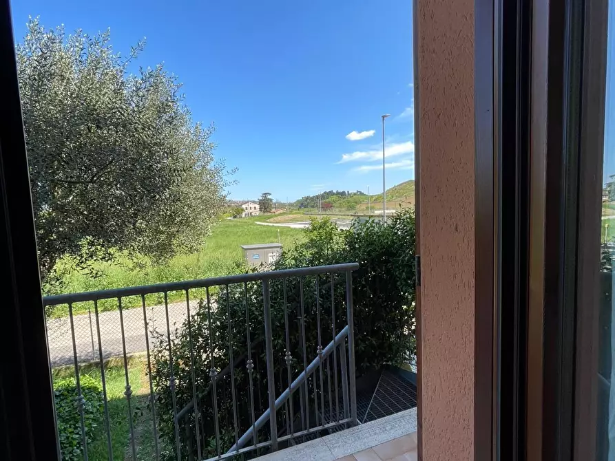 Immagine 10 di Bilocale in vendita  in Via D' ancona a Ancona