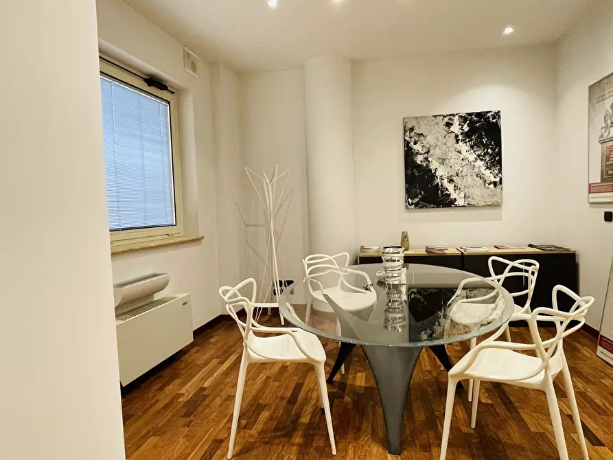 Immagine 18 di Quadrilocale in vendita  in Viale Bruno Buozzi a San Benedetto Del Tronto