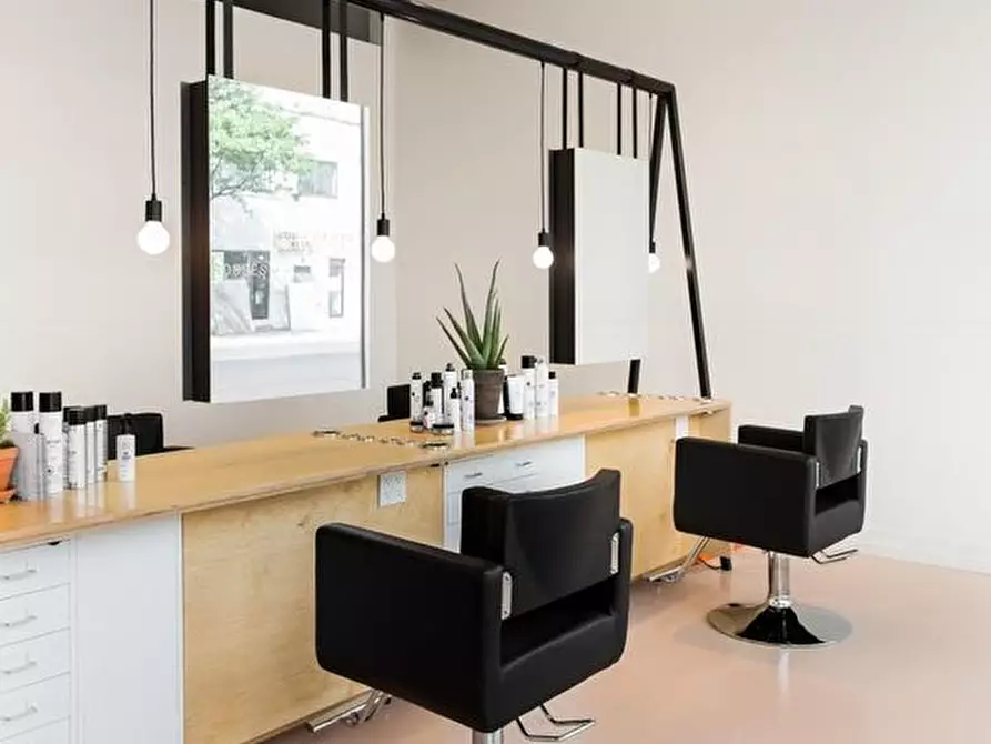 Immagine 2 di Laboratorio in vendita  in via volturno a Ancona