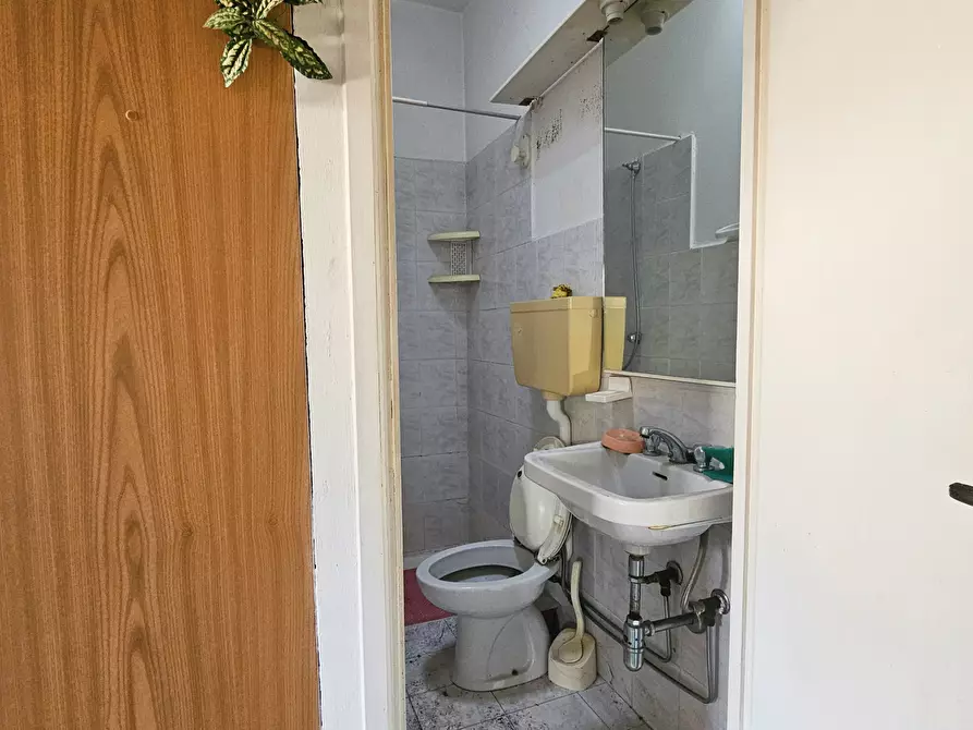 Immagine 8 di Bilocale in vendita  in Via Garibaldi 97 a San Remo