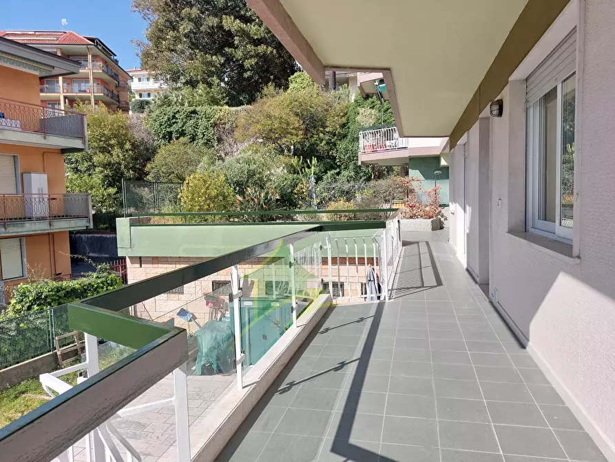 Immagine 17 di Trilocale in affitto  in Via Vallarino 78 a San Remo