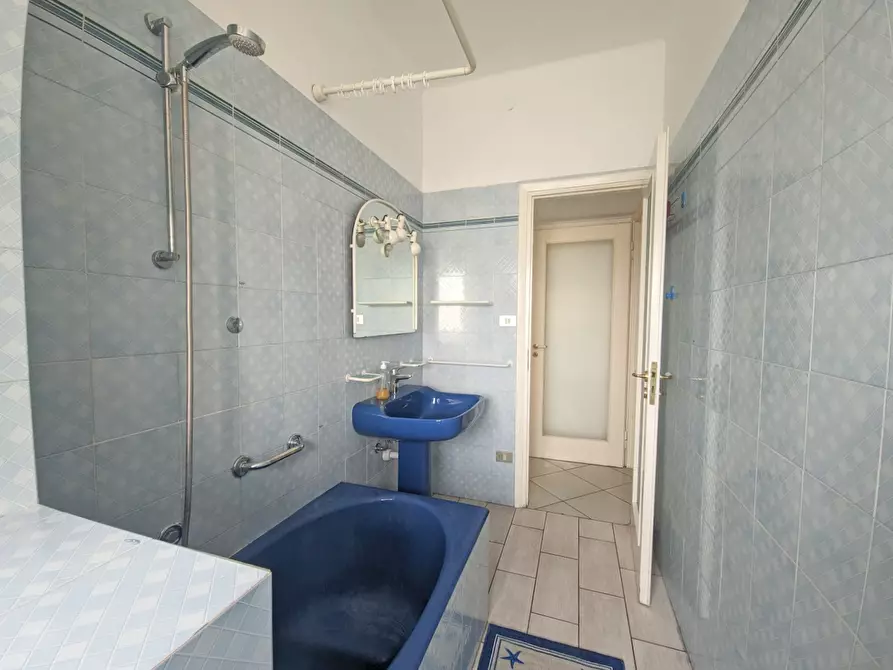 Immagine 11 di Bilocale in vendita  in Corso Matuzia 149 a San Remo