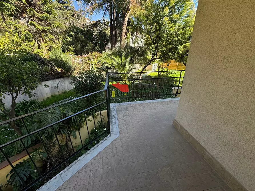 Immagine 2 di Trilocale in vendita  in Corso degli Inglesi 533 a San Remo