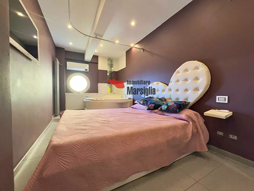 Immagine 13 di Trilocale in vendita  in Via Vittorio Veneto 38 a San Remo