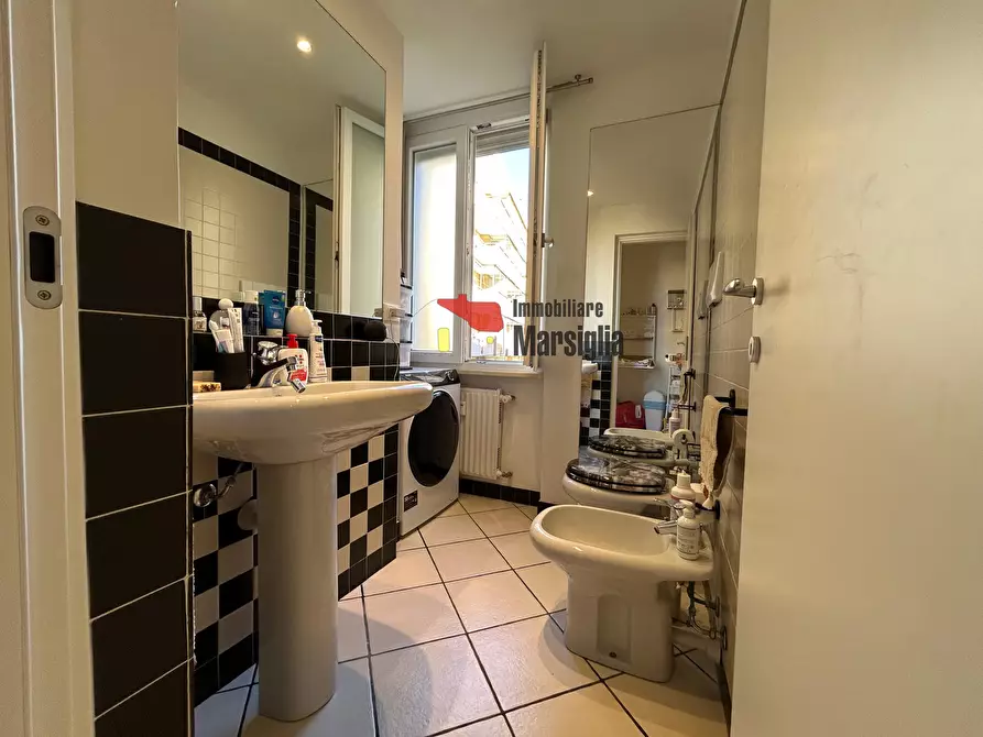 Immagine 14 di Bilocale in vendita  in CORSO DEGLI INGLESI 370 a San Remo