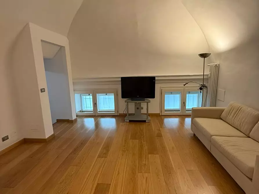 Immagine 1 di Bilocale in vendita  in Via Santa Maria a Torino