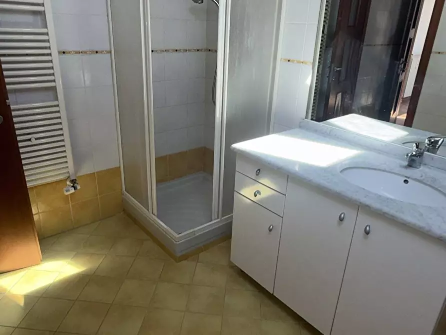 Immagine 9 di Bilocale in vendita  in Via Moretta 29 a Torino