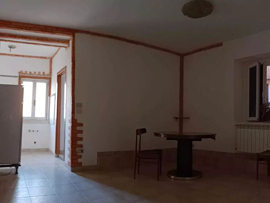 Immagine 3 di Appartamento in vendita  a Livorno