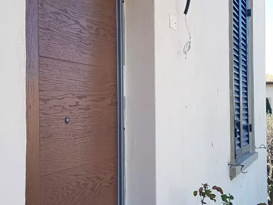 Immagine 21 di Porzione di casa in vendita  a Livorno