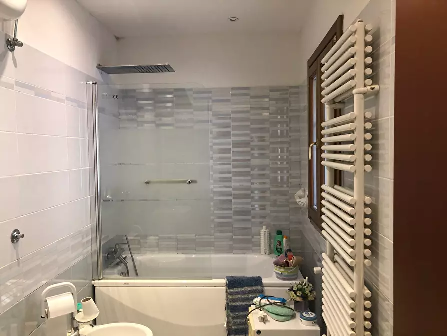 Immagine 10 di Pentalocale in vendita  a Livorno