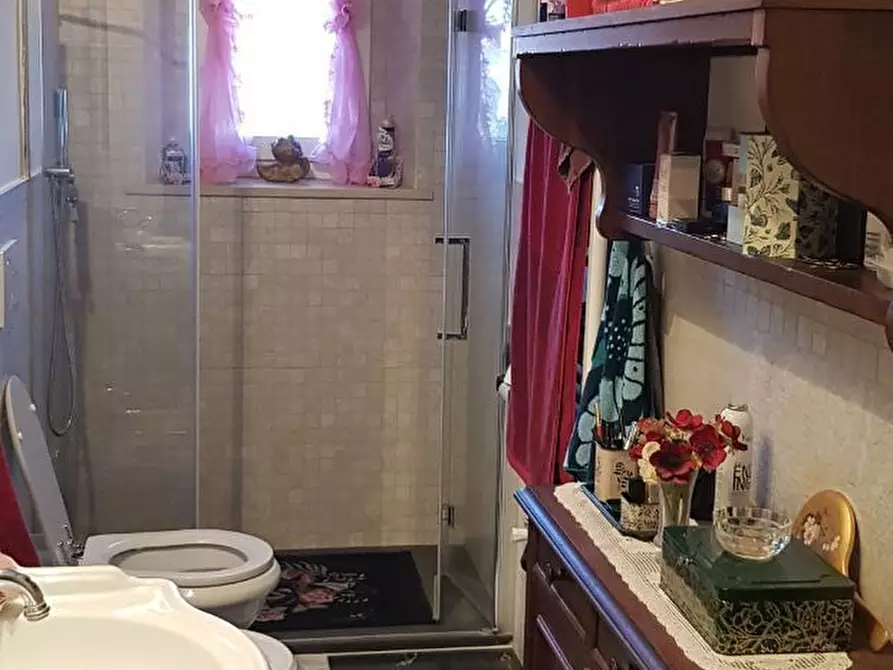 Immagine 7 di Porzione di casa in vendita  a Livorno