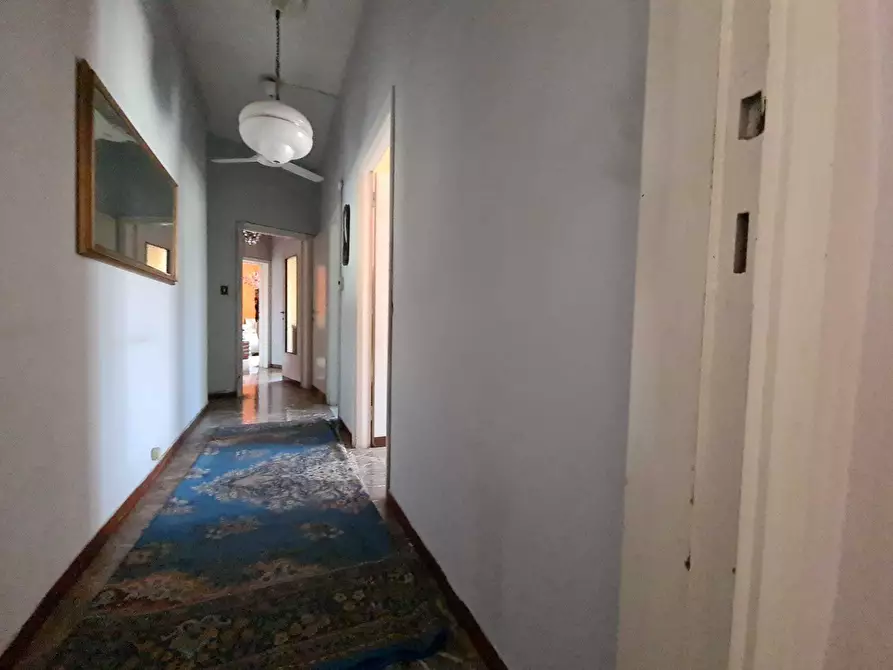 Immagine 8 di Trilocale in vendita  a Livorno