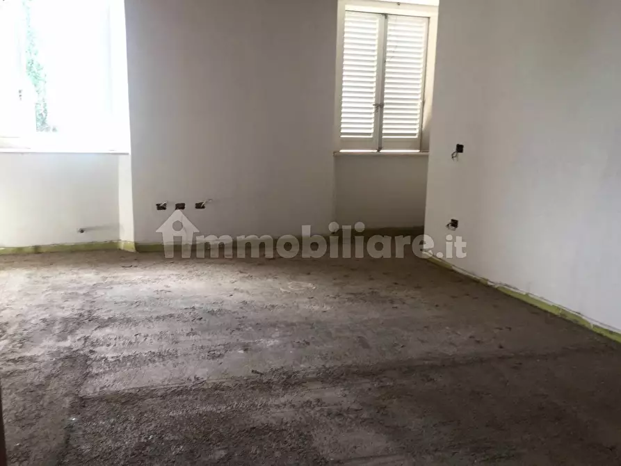 Immagine 9 di Trilocale in vendita  a Livorno