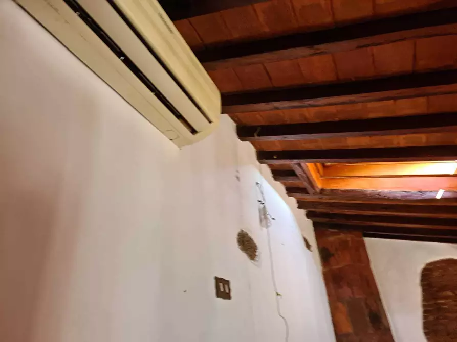 Immagine 25 di Trilocale in vendita  a Livorno