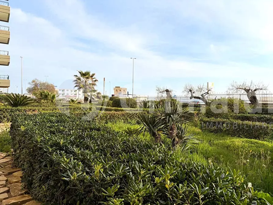 Immagine 38 di Quadrilocale in vendita  in via ariosto 7 a Gallipoli