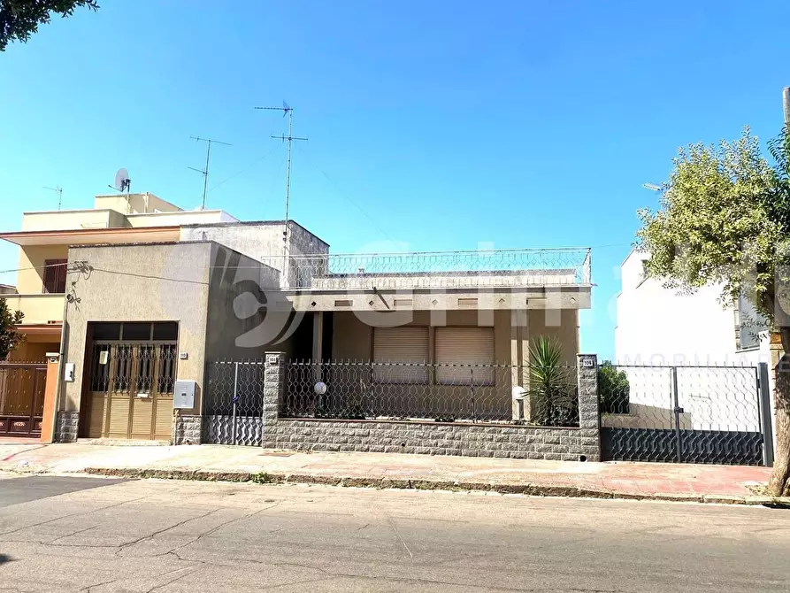 Immagine 1 di Casa indipendente in vendita  in via alcide de gasperi a Sannicola