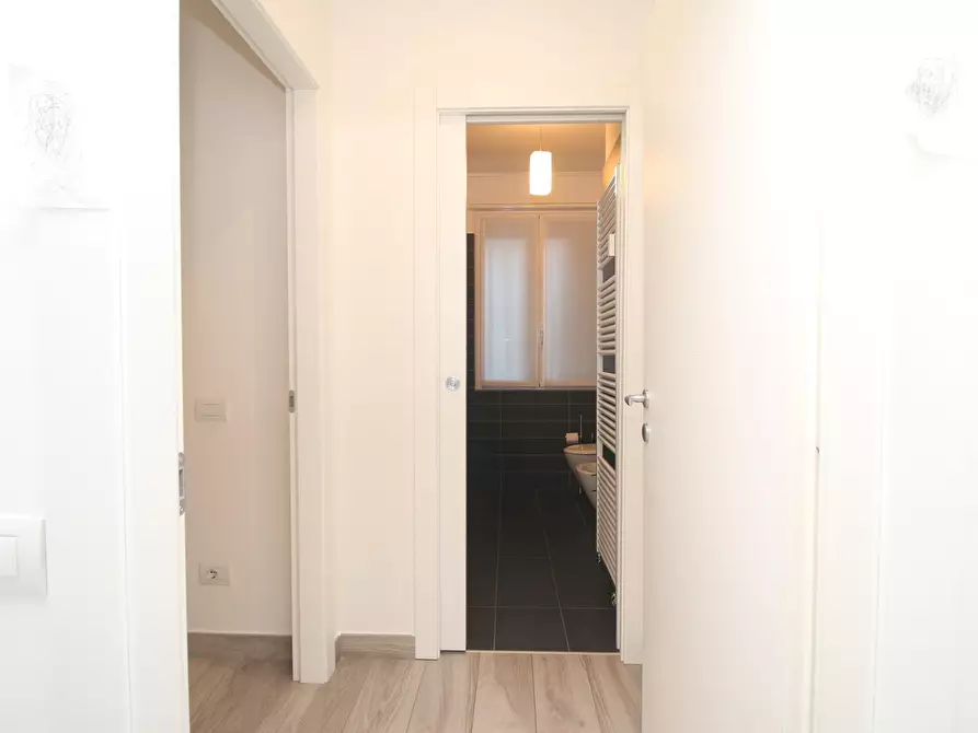 Immagine 7 di Trilocale in vendita  in via salita cappuccini 11 a Como