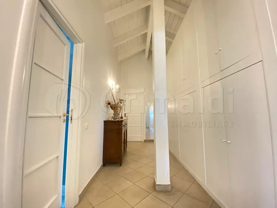 Immagine 9 di Trilocale in vendita  a Giugliano In Campania