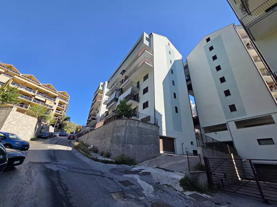 Immagine 1 di Quadrilocale in vendita  in Salita Fosse a Messina