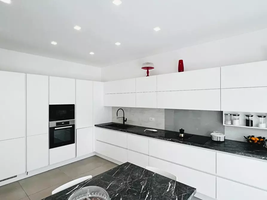 Immagine 23 di Villetta a schiera in vendita  in Via Michele Massari 13 a Lecce