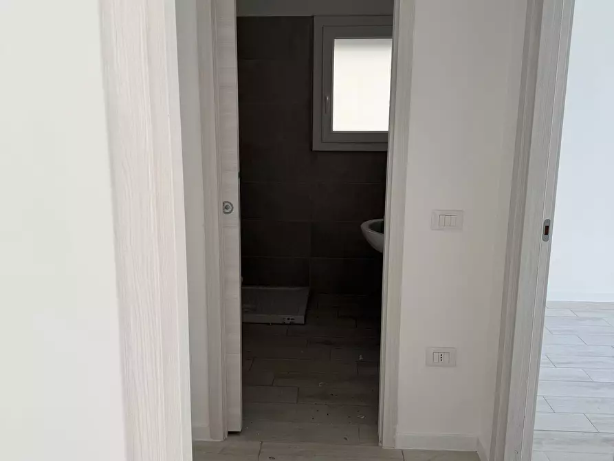 Immagine 11 di Appartamento in vendita  in Via Pratica di Mare a Pomezia