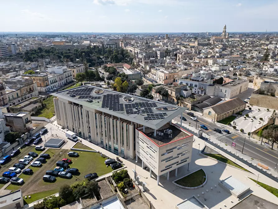 Immagine 52 di Ufficio in vendita  in Via Colonnello Archimede Costadura 2C a Lecce