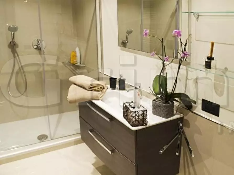 Immagine 19 di Trilocale in vendita  in Piazza Nicola Amore 2 a Napoli