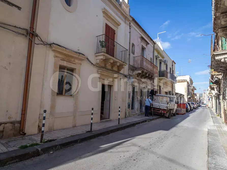 Immagine 1 di Casa indipendente in vendita  in Via Aurispa 248 a Noto