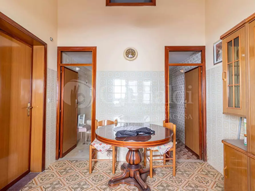 Immagine 5 di Casa indipendente in vendita  in Via Peschiera 21 a Avola