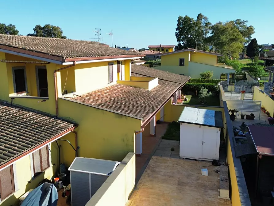 Immagine 2 di Casa indipendente in vendita  in Viale Roma 210 a Anzio