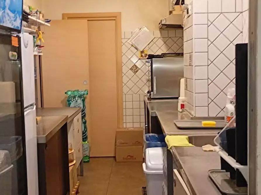 Immagine 12 di Bar / Ristorante in vendita  in VIA TIBERIO 8 a Aprilia