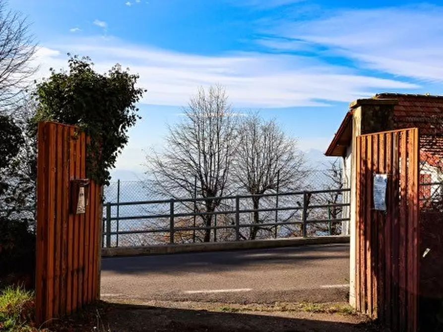 Immagine 4 di Villa in vendita  in via Scalini 38 a Brunate