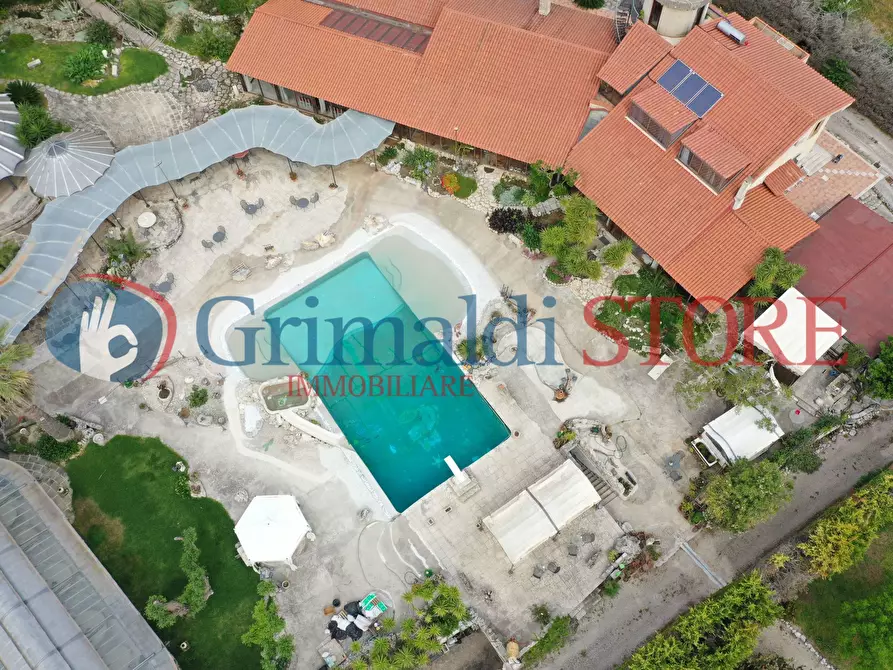 Immagine 3 di Casa indipendente in vendita  in C.S. Lu Monte 1 a Lizzanello