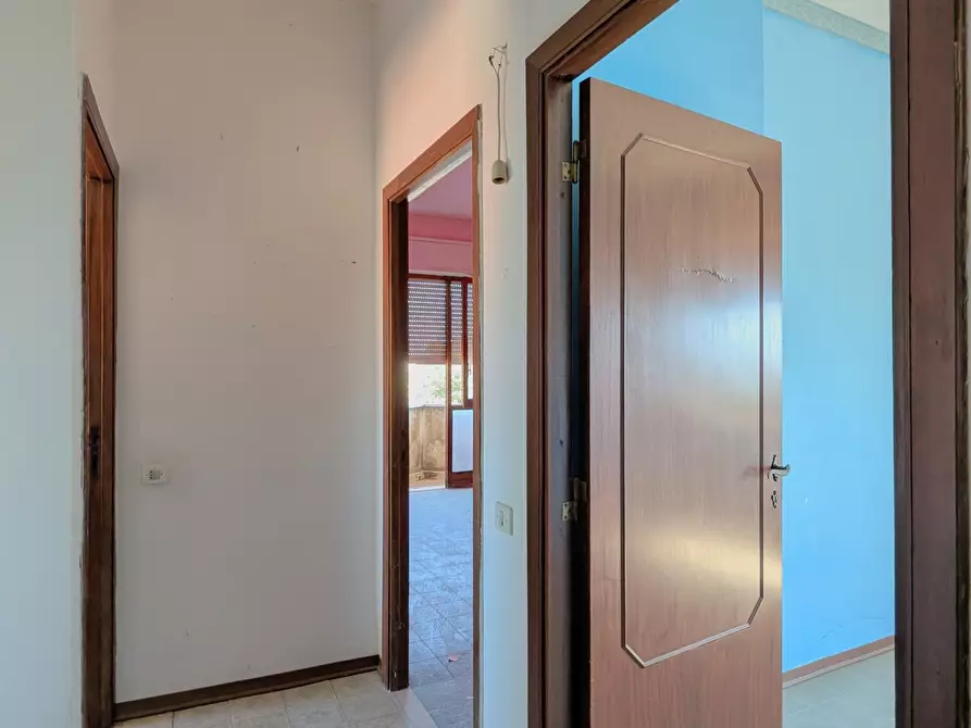 Immagine 16 di Trilocale in vendita  in Via Biferno 4 a Nettuno