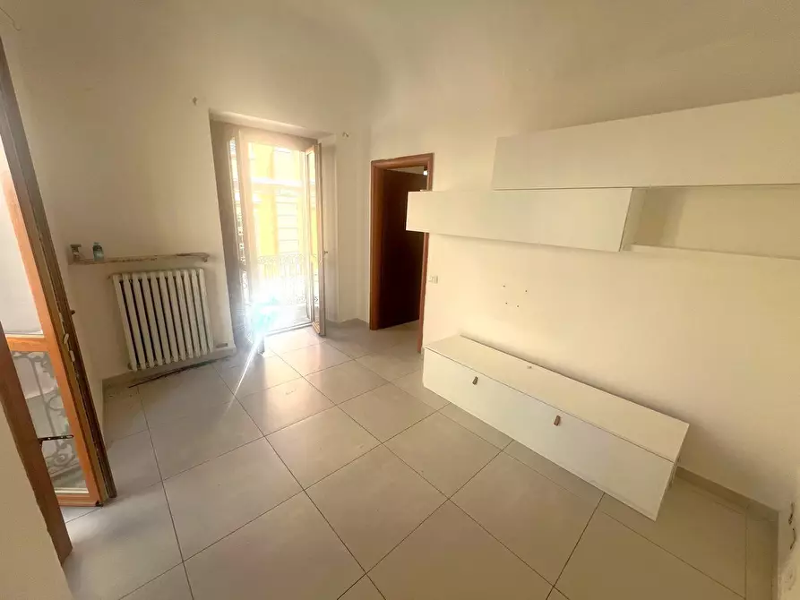 Immagine 10 di Bilocale in vendita  in Via Vincenzo Gioberti 36 a Vercelli