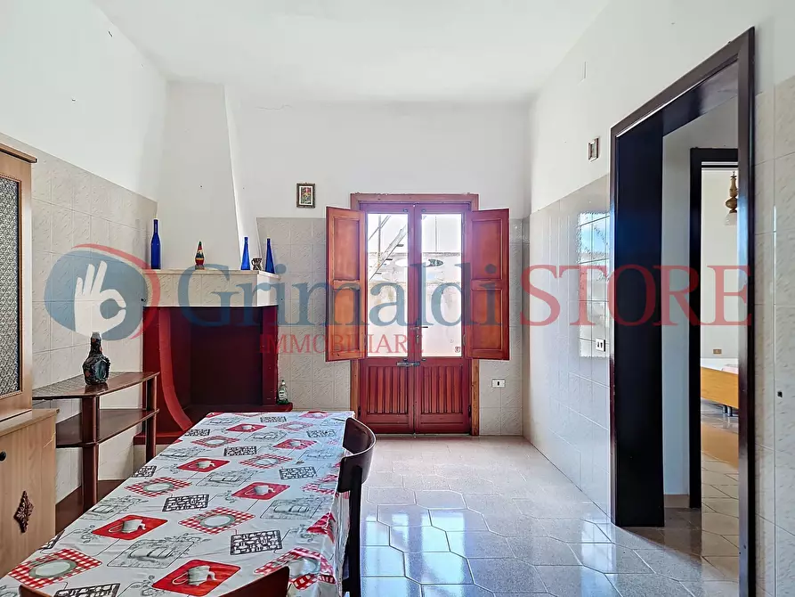 Immagine 4 di Casa indipendente in vendita  a Manduria