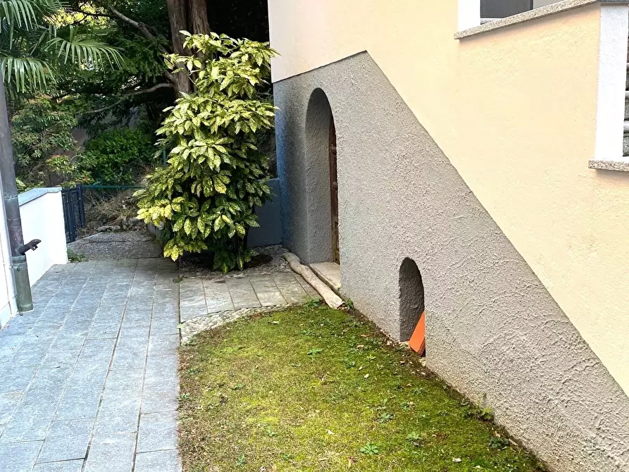 Immagine 43 di Quadrilocale in vendita  a Brunate